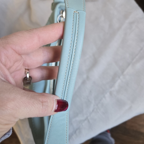 Vintage Coach Soho Shoulder Bag - Picture 3 of 13